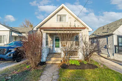 Detached in Oshawa