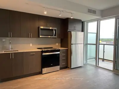 Common Element Condo in Oshawa