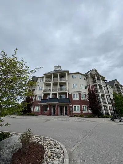 Condo Apartment in Clarington