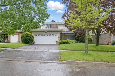Detached in Pickering