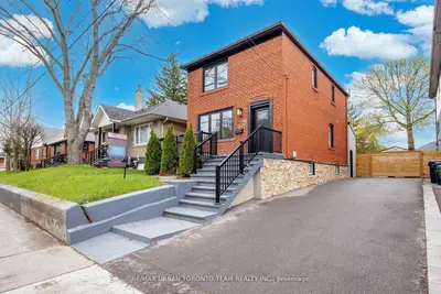 Detached in Toronto