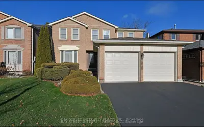 Detached in Pickering