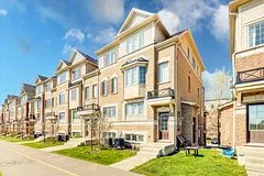 Condo Townhouse in Oshawa