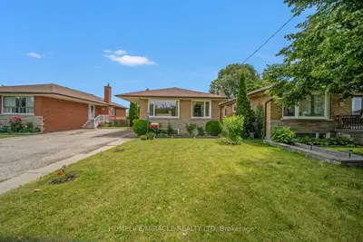 Detached in Toronto
