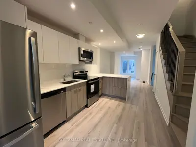 Condo Townhouse in Toronto