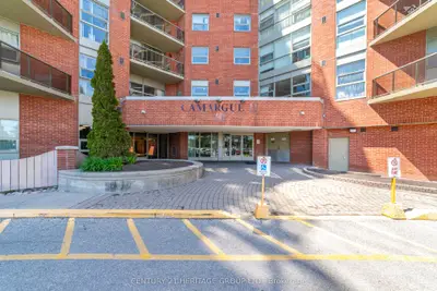 Condo Apartment in Toronto