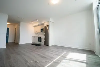 Co-op Apartment in Oshawa