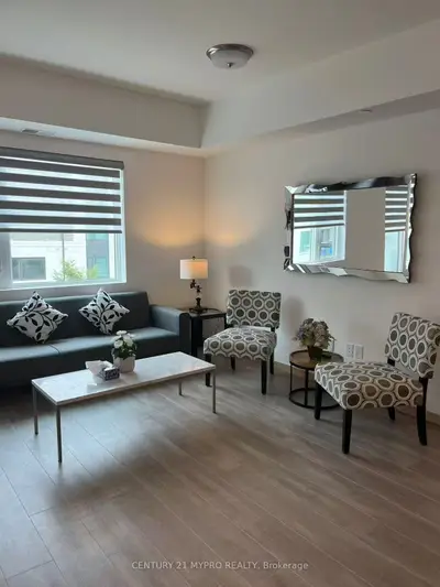 Condo Townhouse in Toronto