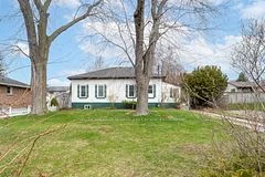1000 King Street E, Oshawa, ON L1H 1H2