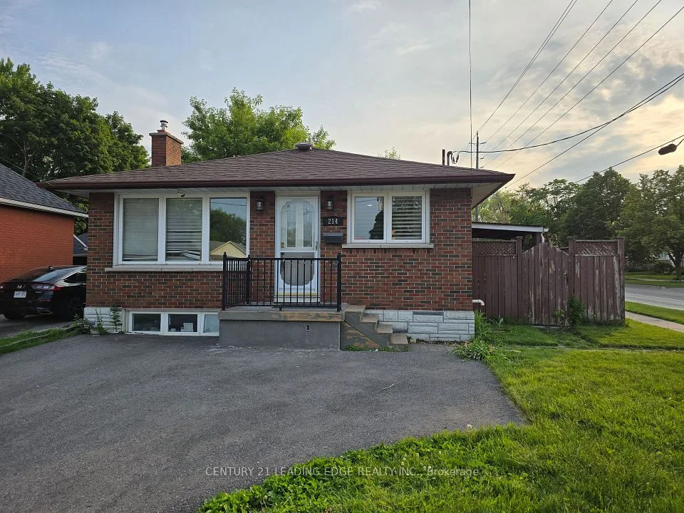214 Gibbons Street Main, Oshawa, ON L1J 4Y4