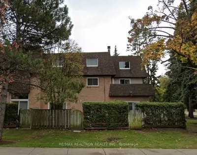Condo Townhouse in Toronto