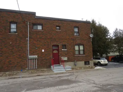 Fourplex in Oshawa