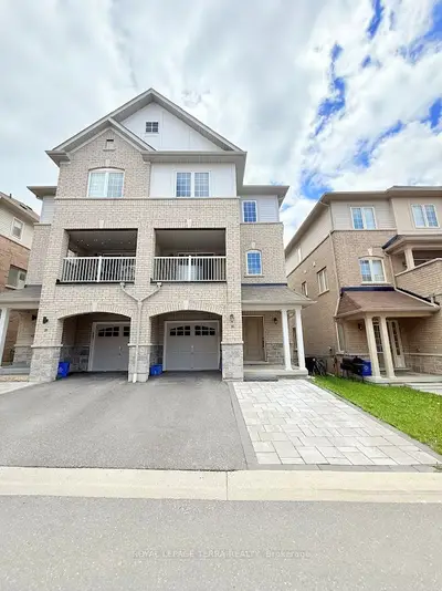 Semi-Detached in Ajax