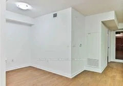 275 Village Green Square 1825, Toronto E07, ON M1S 0L1