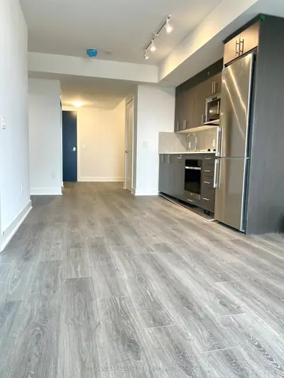 Condo Apartment in Oshawa