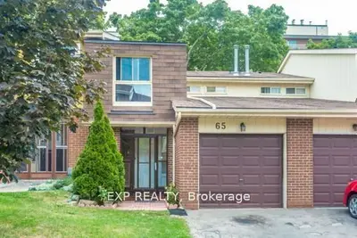 Condo Townhouse in Toronto