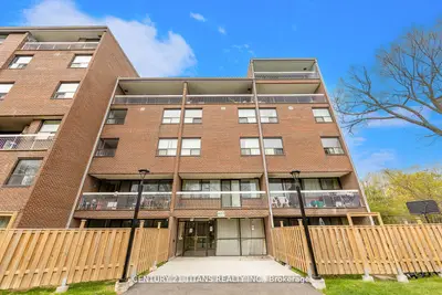 Condo Apartment in Toronto