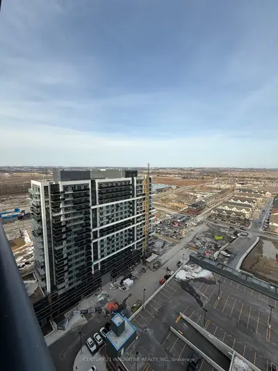 Condo Apartment in Oshawa