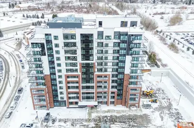 Condo Apartment in Clarington