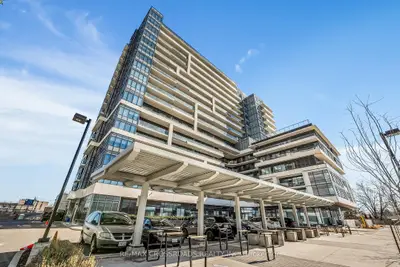 Condo Apartment in Pickering