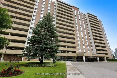 Condo Apartment in Toronto
