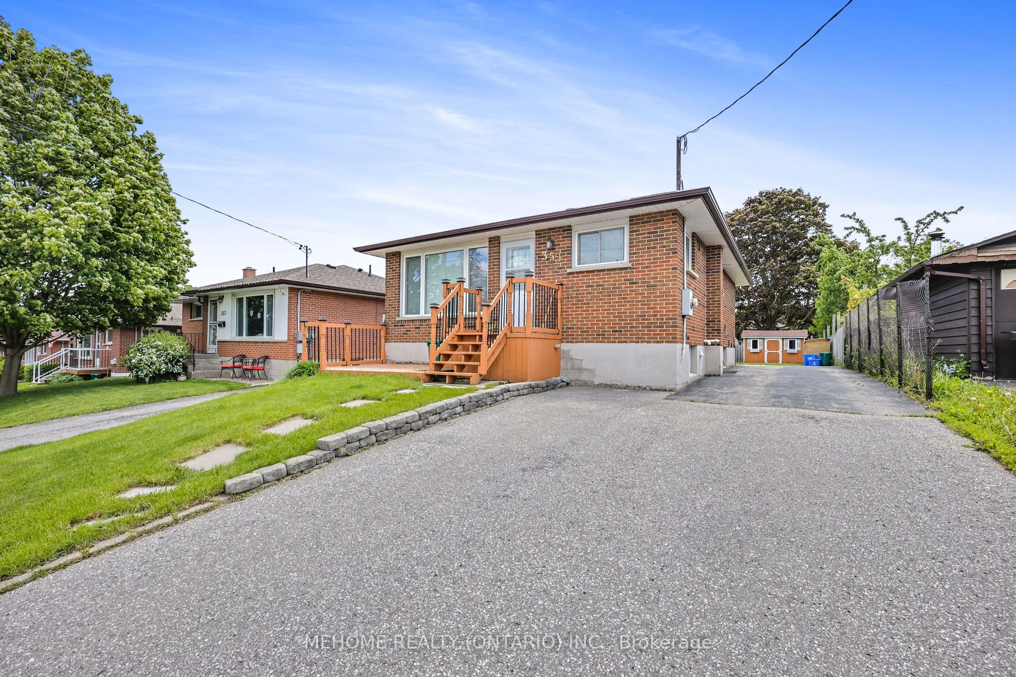 BSMT 351 Conant Street, Oshawa, ON L1H 3S8