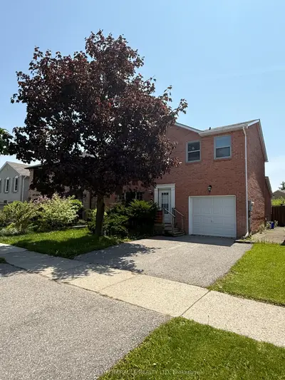 Detached in Pickering