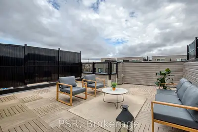 Condo Townhouse in Toronto