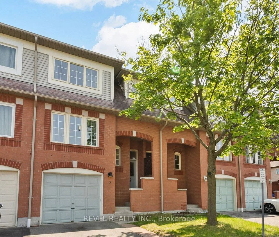 1801 Nichol Ave Avenue N 7, Whitby, ON L1N 9K1