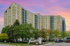 360 Watson Street 911, Whitby, ON L1N 9G2