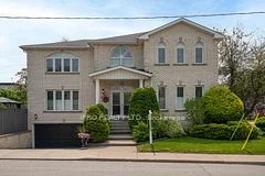 1043 Greenwood Avenue, Toronto E03, ON M4J 4C9