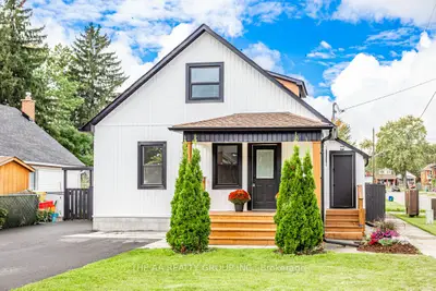 Duplex in Oshawa
