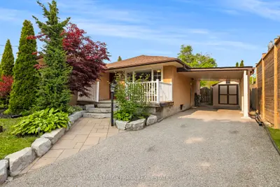Detached in Oshawa