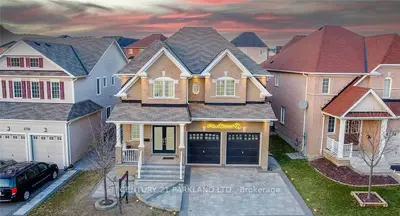Detached in Oshawa