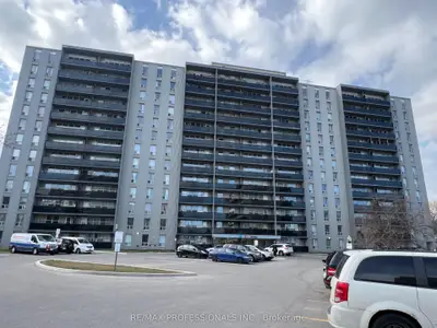 Condo Apartment in Toronto