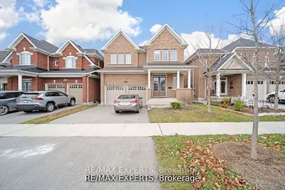 Detached in Oshawa