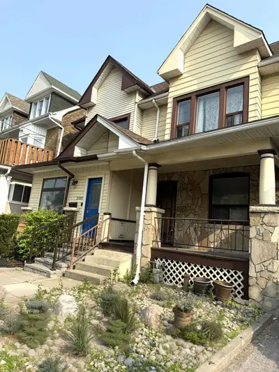 Duplex in Toronto