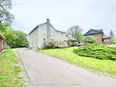 Fourplex in Oshawa