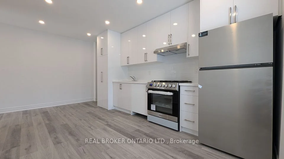 1150 Woodbine Avenue Unit #2, Toronto E03, ON M4C 4C9
