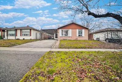 Detached in Toronto