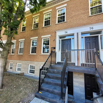 Condo Townhouse in Toronto