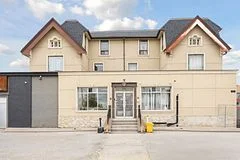 394 Simcoe Street S 109, Oshawa, On L1h 4j4