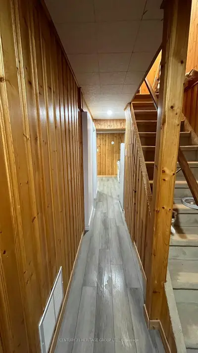 Lower Level in Oshawa