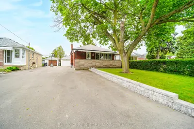 Detached in Toronto