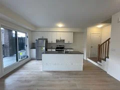 1695 Dersan Street 1305, Pickering, On L1x 0s9