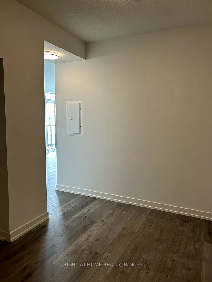 1010 Dundas Street E 219, Whitby, ON L1N 2K2