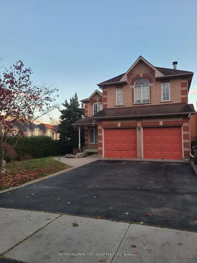 Detached in Pickering