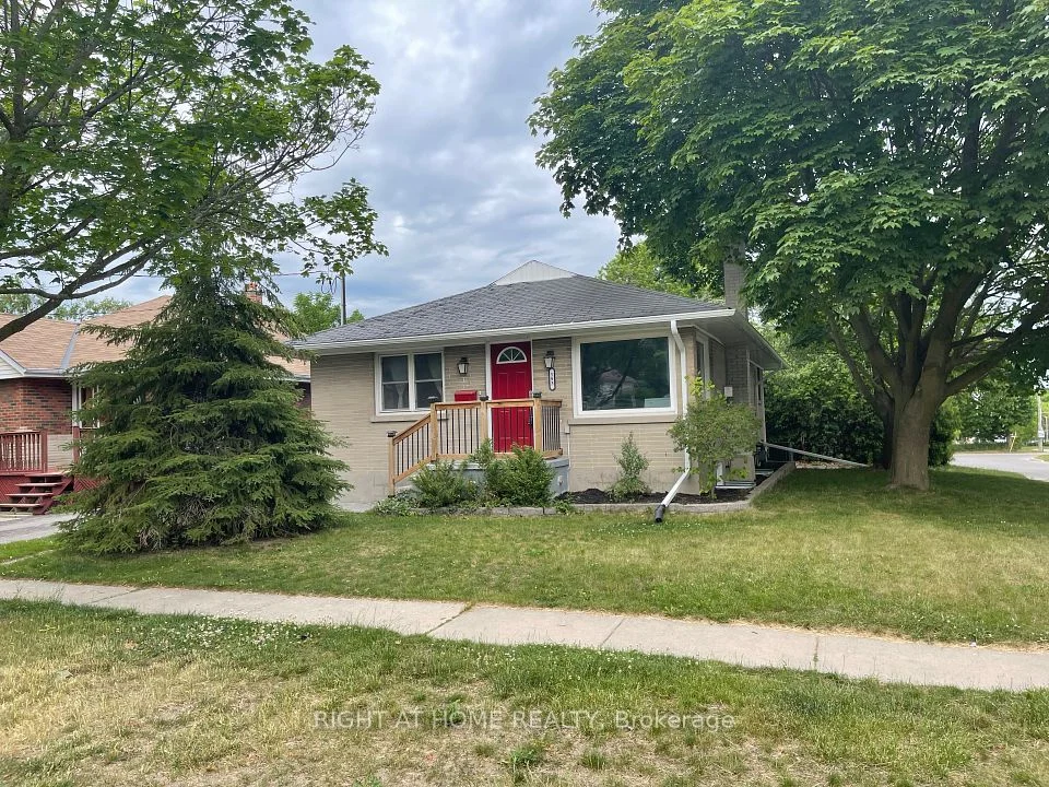 593 Grierson Street Main, Oshawa, ON L1G 5J3