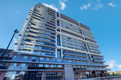 Condo Apartment in Oshawa