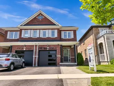 Semi-Detached in Whitby